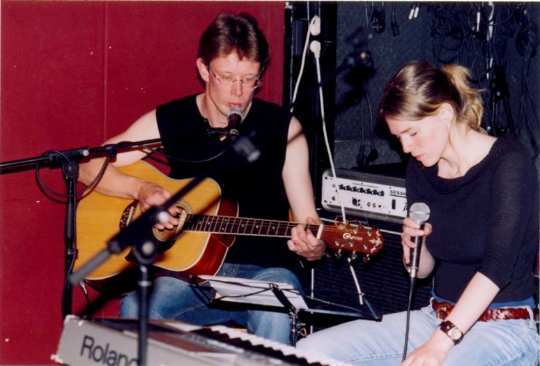 Met Debbie - Can't Go Back Home