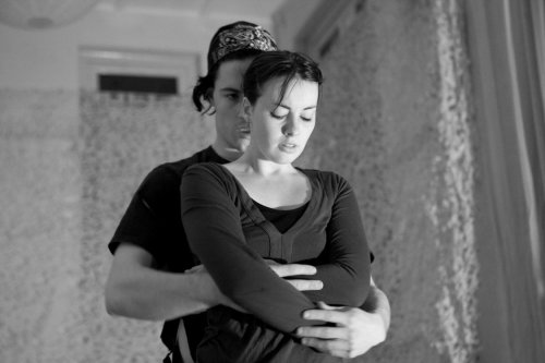 Florence Rapati en Thami Fischer in Framed Obsession (foto Eveline van Egdom)