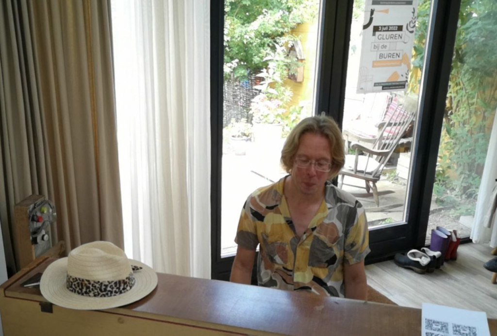 Gluren bij de Buren 2022 (videostill)